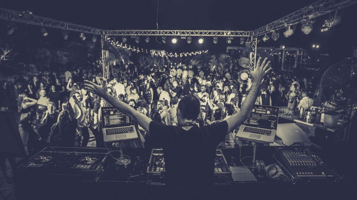 mixing rituals photo